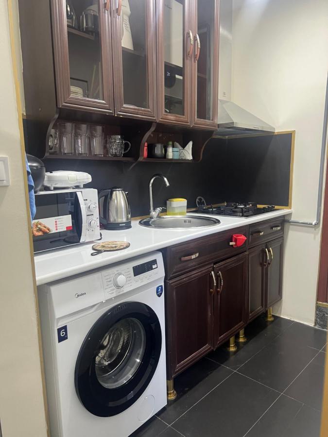 Monika Apartment Тбилиси Экстерьер фото